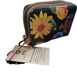 NWT Nicole Lee RFID Protected Floral ID Card/Credit Card Wallet With 9 Card Slot